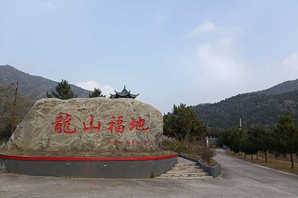 北京九公山陵园：融合自然与艺术的园林式墓园胜地