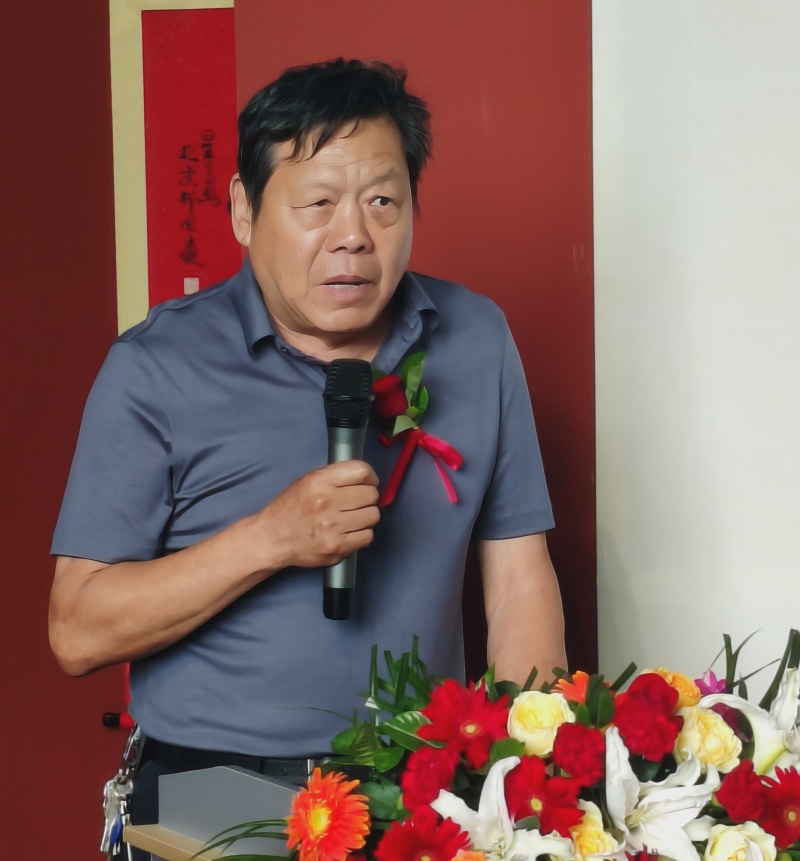 福马启运·骏驰天下 潘国刚2026马年画马专题作品展启幕