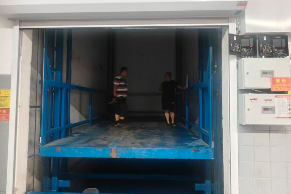 工业厂房货梯升降机沈阳液压货梯厂家甄选：万力达适配厂房仓储多场景，覆盖轻重载多需求！